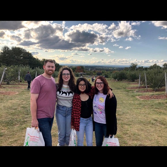 Meet your Posher, Fiona - Picture 2 of 4